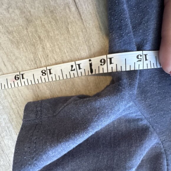 Nike Arizona Wildcats Blue Tee With Red Pocket Logo & Desert Back Print Size S A - Picture 8 of 9